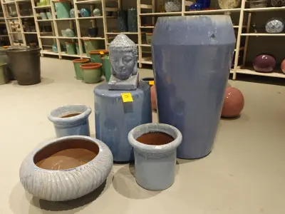 6x Diverse terracotta vaas / bloempot / budha – kavel bij Openbare Verkopen, Waregem