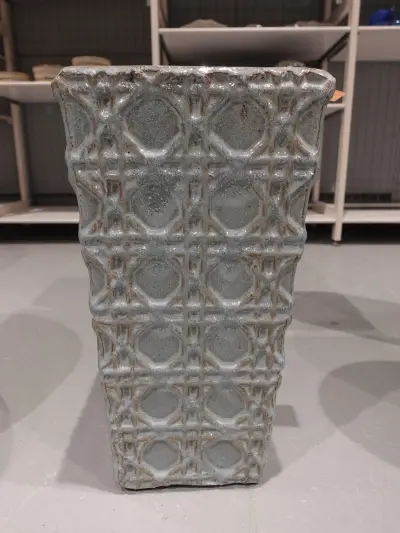 3x Vorstvrije terracotta bloempot – kavel bij Openbare Verkopen, Waregem