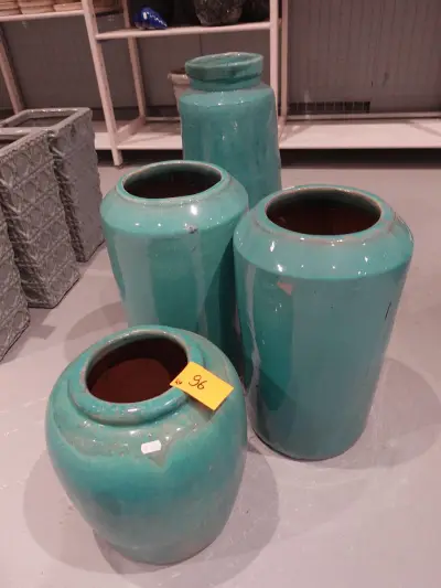 4x Vorstvrije terracotta bloempot – kavel bij Openbare Verkopen, Waregem