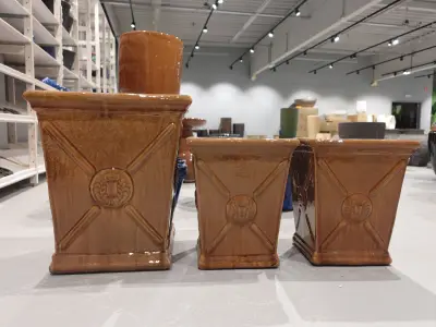 3x Vorstvrije terracotta bloempot – kavel bij Openbare Verkopen, Waregem