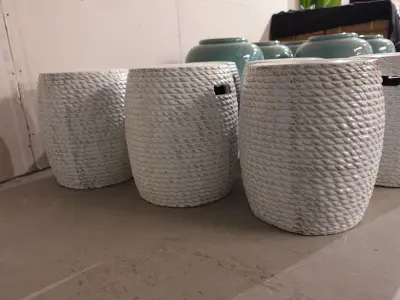 3x Terracotta poef – kavel bij Openbare Verkopen, Waregem