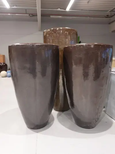 3x Vorstvrije terracotta bloempot – kavel bij Openbare Verkopen, Waregem