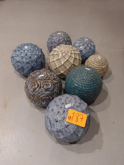 8x Terracotta decoratie ballen – kavel bij Openbare Verkopen, Waregem
