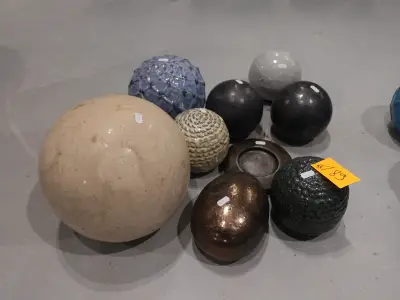 9x Terracotta decoratie ballen – kavel bij Openbare Verkopen, Waregem