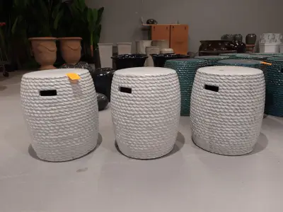3x Terracotta poef – kavel bij Openbare Verkopen, Waregem