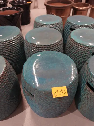 3x Terracotta poef – kavel bij Openbare Verkopen, Waregem