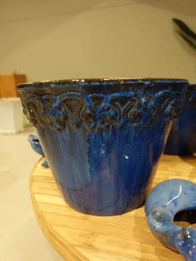 3x Vorstvrije terracotta bloempot – kavel bij Openbare Verkopen, Waregem