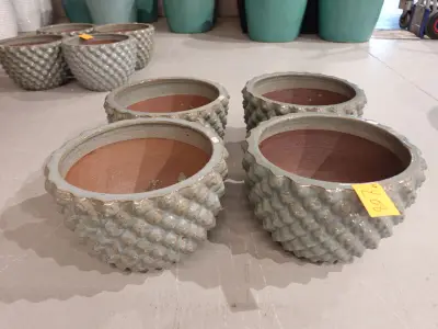 4x Vorstvrije terracotta bloempot – kavel bij Openbare Verkopen, Waregem