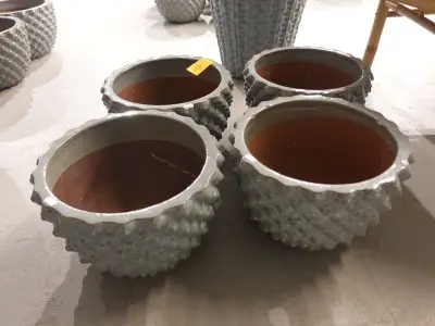 4x Vorstvrije terracotta bloempot – kavel bij Openbare Verkopen, Waregem