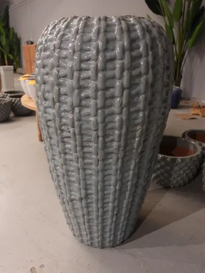 Vorstvrije terracotta bloempot – kavel bij Openbare Verkopen, Waregem