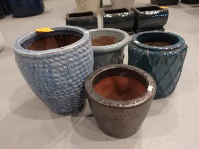 4x Vorstvrije terracotta bloempot – kavel bij Openbare Verkopen, Waregem