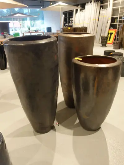 3x Vorstvrije terracotta bloempot – kavel bij Openbare Verkopen, Waregem