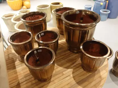 7x Vorstvrije terracotta bloempot – kavel bij Openbare Verkopen, Waregem