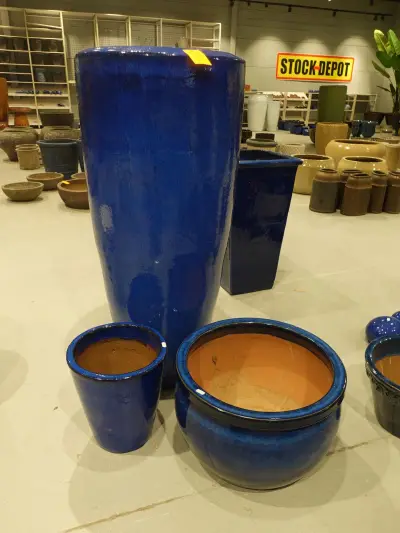 3x Vorstvrije terracotta bloempot – kavel bij Openbare Verkopen, Waregem