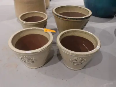 4x Vorstvrije terracotta bloempot – kavel bij Openbare Verkopen, Waregem