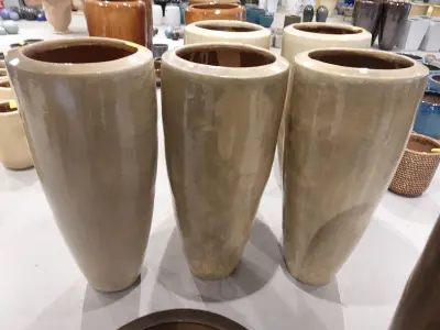3x Vorstvrije terracotta bloempot – kavel bij Openbare Verkopen, Waregem