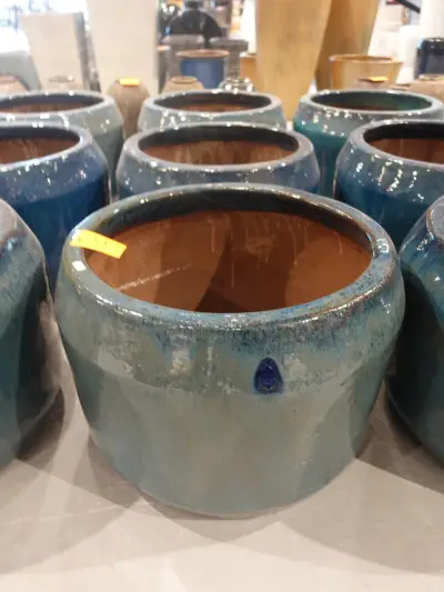 3x Vorstvrije terracotta bloempot – kavel bij Openbare Verkopen, Waregem