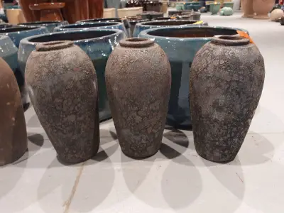 3x Terracotta vaas – kavel bij Openbare Verkopen, Waregem