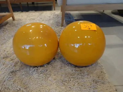 2x Terracotta decoratie ballen – kavel bij Openbare Verkopen, Waregem