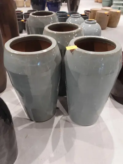3x Vorstvrije terracotta bloempot – kavel bij Openbare Verkopen, Waregem