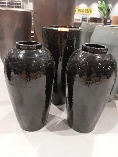 3x Vorstvrije terracotta bloempot – kavel bij Openbare Verkopen, Waregem