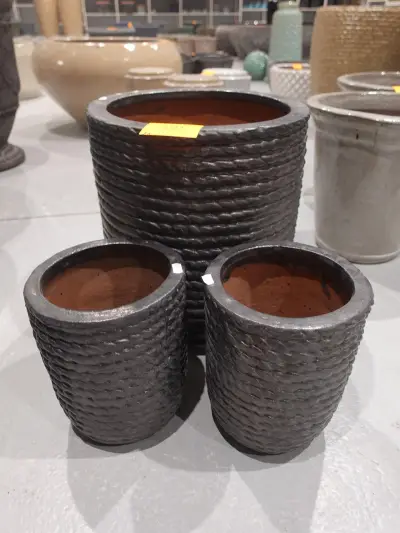 3x Vorstvrije terracotta bloempot – kavel bij Openbare Verkopen, Waregem