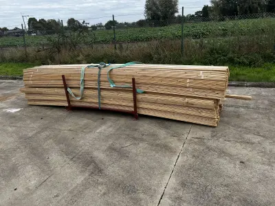800x Houten planchetten – kavel bij Openbare Verkopen, Zele