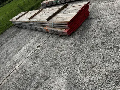 30 x Houten plank – kavel bij Openbare Verkopen, Zele