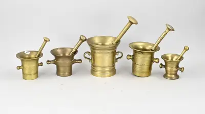 Lot div. bronzen vijzels (5x) – kavel bij Twents Veilinghuis