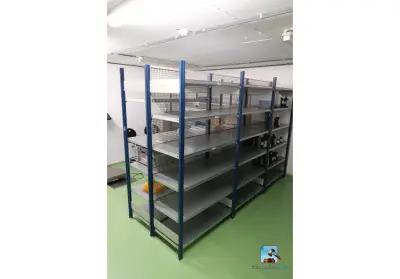 Set van planken – kavel bij Clicpublic, Aywaille