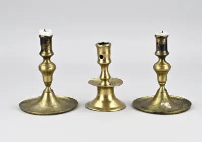 3x Antieke kandelaar, H 13 - 16 cm – kavel bij Twents Veilinghuis