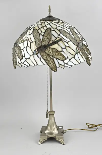 Tiffany-stijl tafellamp, H 75 cm – kavel bij Twents Veilinghuis