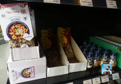 Set met kruiden en specerijen – kavel bij Clicpublic