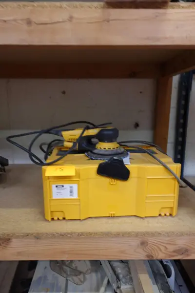 Elektrische handschuurmachine Mirka – kavel bij Openbare Verkopen, Desselgem
