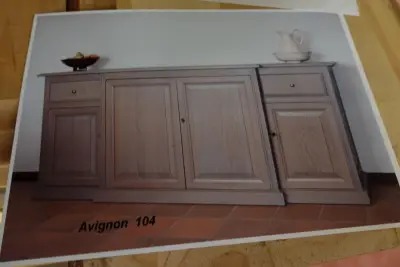 Massieve dressoir – kavel bij Openbare Verkopen, Desselgem