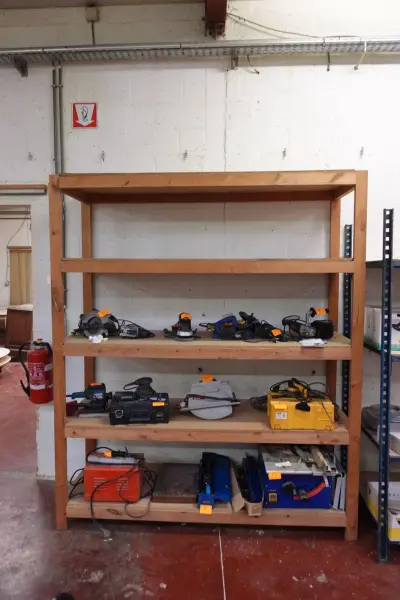 6x Houten rek – kavel bij Openbare Verkopen, Desselgem