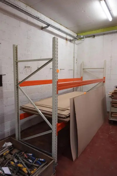 Palletstelling – kavel bij Openbare Verkopen, Desselgem