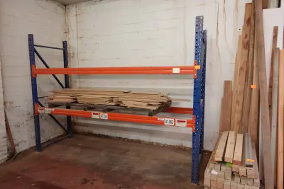 Palletstelling – kavel bij Openbare Verkopen, Desselgem