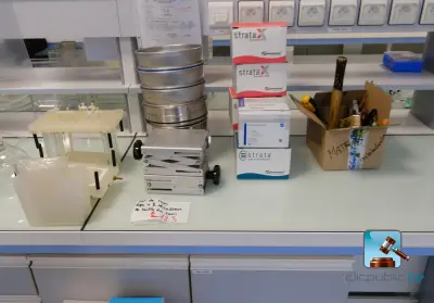 Set laboratoriumzeven – kavel bij Clicpublic, Aywaille