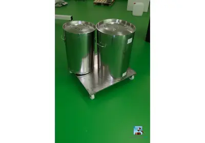 Set roestvrijstalen tanks – kavel bij Clicpublic