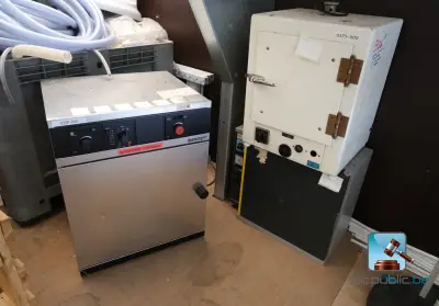 Set laboratoriumapparatuur – kavel bij Clicpublic