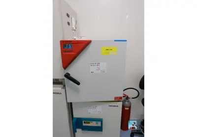 Laboratoriumoven – kavel bij Clicpublic