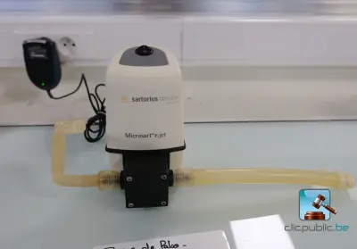 Overpomp voor laboratoriumgebruik – kavel bij Clicpublic, Aywaille