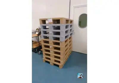 Partij pallets – kavel bij Clicpublic, Aywaille