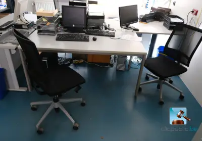 Partij kantoormeubilair met IT – kavel bij Clicpublic, Aywaille