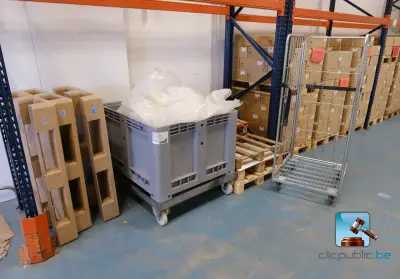 Set transportmateriaal inclusief inhoud – kavel bij Clicpublic