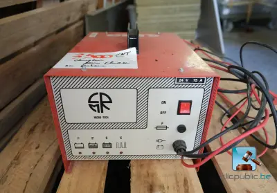 oplader – kavel bij Clicpublic