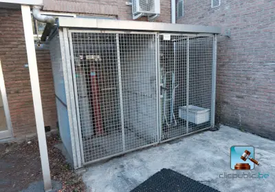 Kooiconstructie voor gasflessen – kavel bij Clicpublic