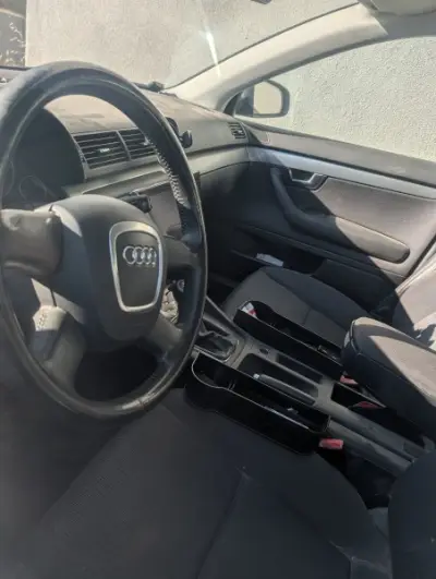 Audi A4 de 2006 – veiling bij Auctionline, Lillois