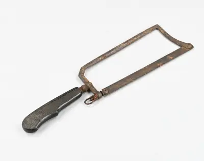 Chirurgische zaag, 35 cm – kavel bij Twents Veilinghuis